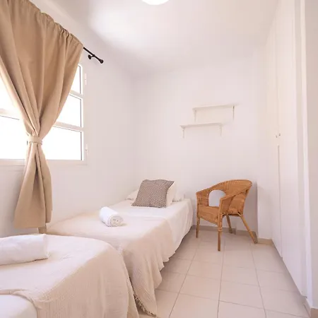 Arona Camison Playa de las Américas