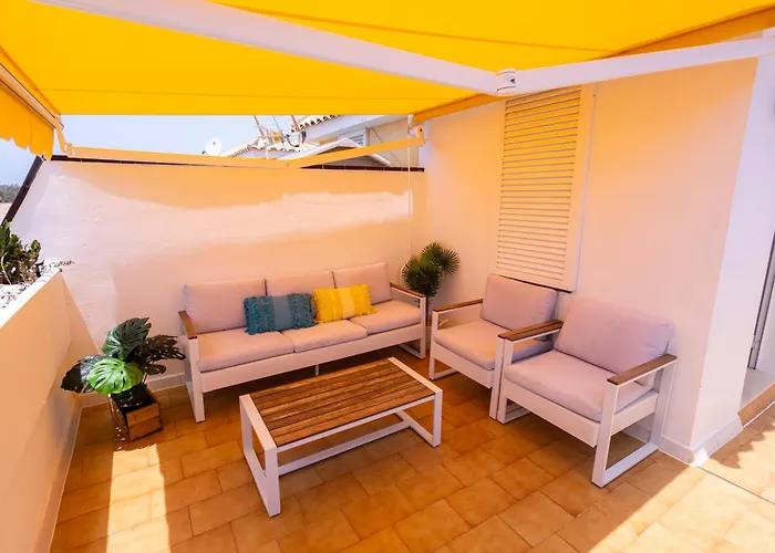 Апартаменты Arona Camison *