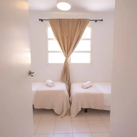 Arona Camison Apartman